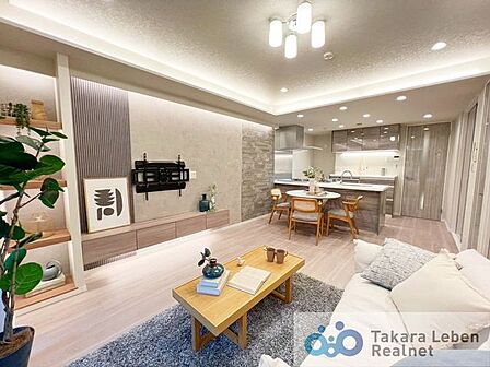 シンプルで使いやすいリビングは、暮らしの中心にぴったり。生活動線も良好で、日々の家事やくつろぎ時間をサポートします。