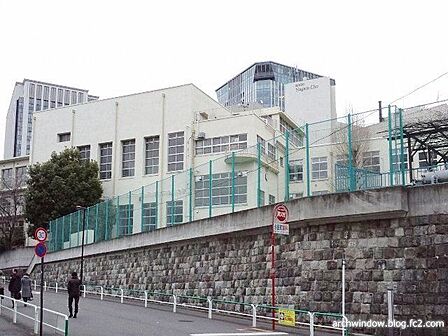 千代田区立富士見小学校 徒歩6分。 480m