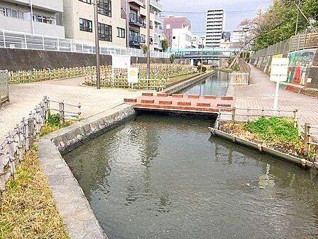 古石場川親水公園 徒歩18分。 1400m