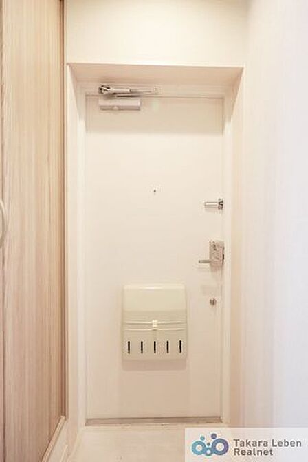 落ち着いた雰囲気の玄関は大切なお客様を迎えるのに最適です。毎日の外出や帰宅の際にも気持ちを落ち着かせてくれる空間になりそうですね。