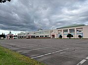 中学校「豊頃町立豊頃中学校まで2446m」