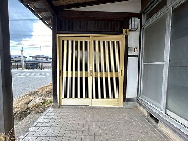 玄関