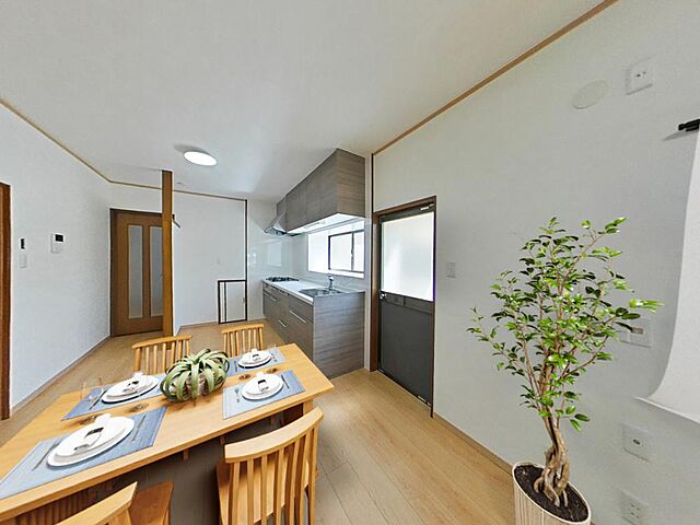 リビング/ダイニング 山鹿市中621-6