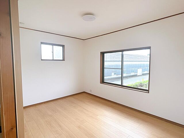 室内 山鹿市南島1061-1