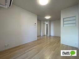 コンフォルト城山 102 1階1LDKのリビング/ダイニング