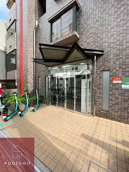 建物エントランス