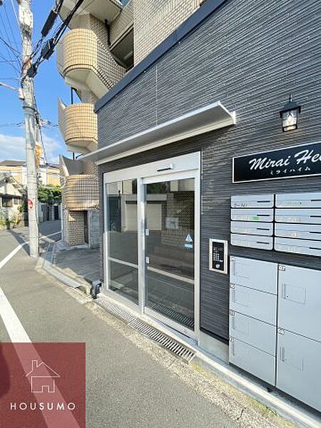 建物エントランス