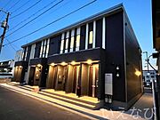 外観写真（夜）