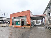 ぐんまみらい信用組合群馬町支店 989m