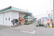 コメリハード＆グリーン境店 1185m