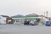 ファミリーマート 伊勢崎今泉町一丁目店 206m