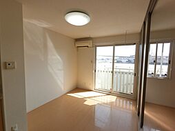 パルクノール 1階1DKのリビング/ダイニング