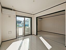 La Vita Brillante I 1階1LDKのリビング/ダイニング