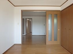 サニースクエア B 1階2DKのリビング/ダイニング