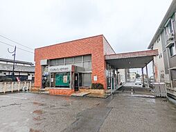 ぐんまみらい信用組合群馬町支店 237m