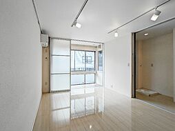 るーばんハイム 1階1Kのリビング/ダイニング