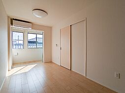 ヴィラ・ソレイユ B 2階1LDKのリビング/ダイニング