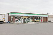 ファミリーマート日野屋伊勢崎高校前店 533m