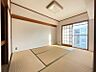 その他：【和室約6.0畳】南側の和室です！畳には階下に音が響きづらいというメリットもございます！
