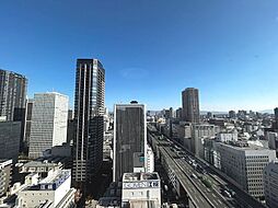 洋室約13.8畳からの眺望です。