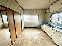 居間