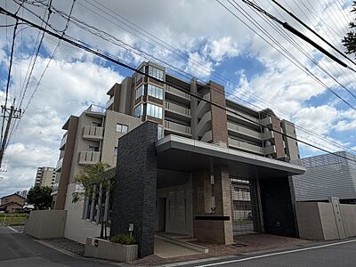 外観:JR東海道本線・愛知環状鉄道「岡崎」駅から徒歩10分。コンビニ、スーパーも徒歩圏内で生活環境◎ 外観:JR東海道本線・愛知環状鉄道「岡崎」駅から徒歩10分。コンビニ、スーパーも徒歩圏内で生活環境◎