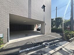 7 / 11