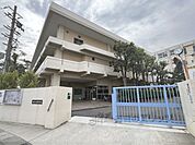 伊丹市立南中学校まで1100メートル