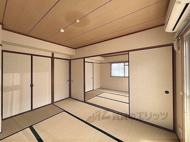 寝室