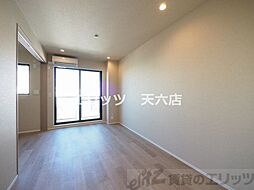 RET:umekita 2階1LDKのリビング/ダイニング