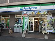 ファミリーマート吹田内本町店 徒歩10分。 730m