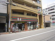 コンビニ「セブンイレブン広島西十日市店まで79ｍ」