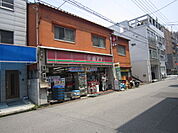 コンビニ「ポプラ十日市東店まで100ｍ」