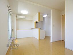 サンローラン 2階1LDKのリビング/ダイニング