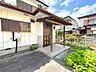 玄関：【玄関】広々と開放感のある玄関です！（2026年7月撮影）