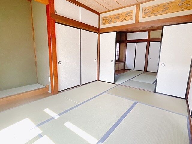 和室 渋川市行幸田