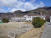 第三中学校 1210m