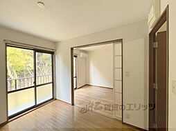 フロレスタ高円 202 2階3Kのリビング/ダイニング