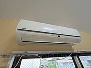洋室　エアコン