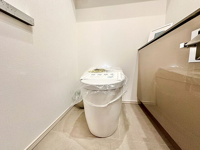 トイレ ザ・パークハウス御苑内藤町 2階/-