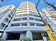 飽きのこないシンプルモダンな外観です。