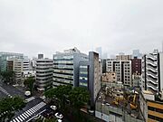 陽当たり・通風・開放感に恵まれた環境です。
