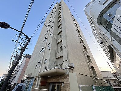 外観：飽きのこないシンプルモダンな外観です。