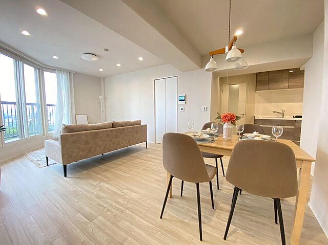 リビング/ダイニング 西戸山タワーホウムズセントラルタワー 15階/-