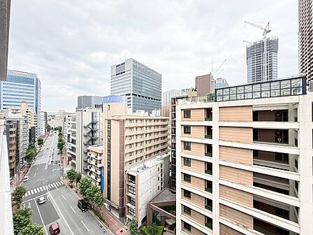 陽当たり・通風・開放感に恵まれた環境です。