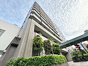飽きのこないシンプルモダンな外観です。