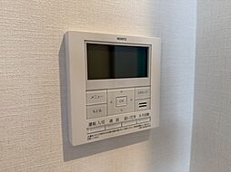 見やすい画面で操作しやすい給湯パネル。