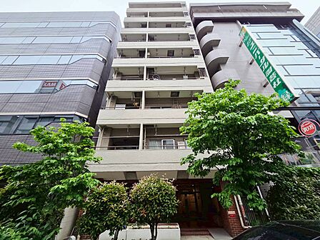 飽きのこないシンプルモダンな外観です。