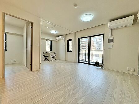 充実した生活は伸びやかな居室空間から始まります。