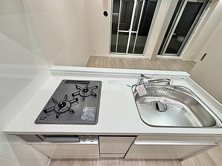 使いやすくスタイリッシュなキッチン空間になっております。